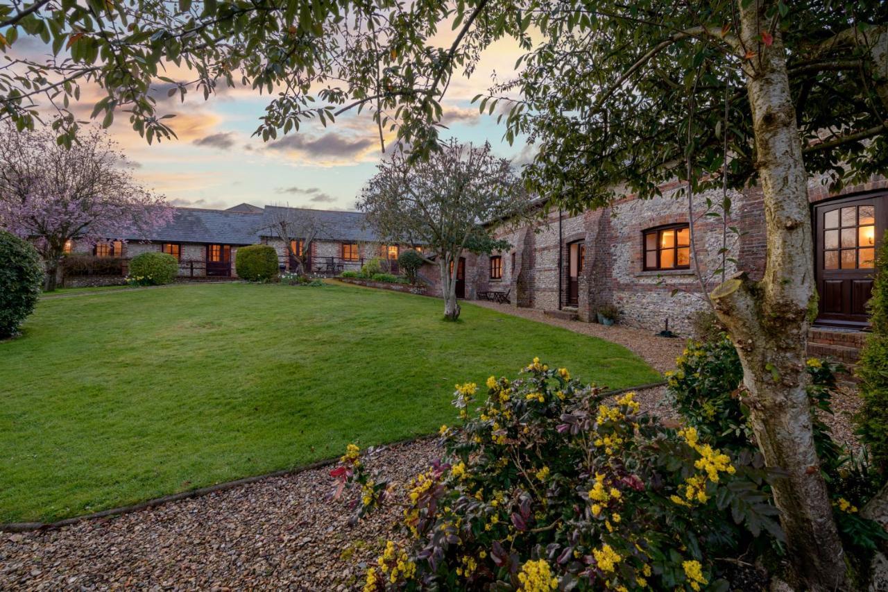 Luccombe Farm Holiday Cottages Milton Abbas Exterior photo