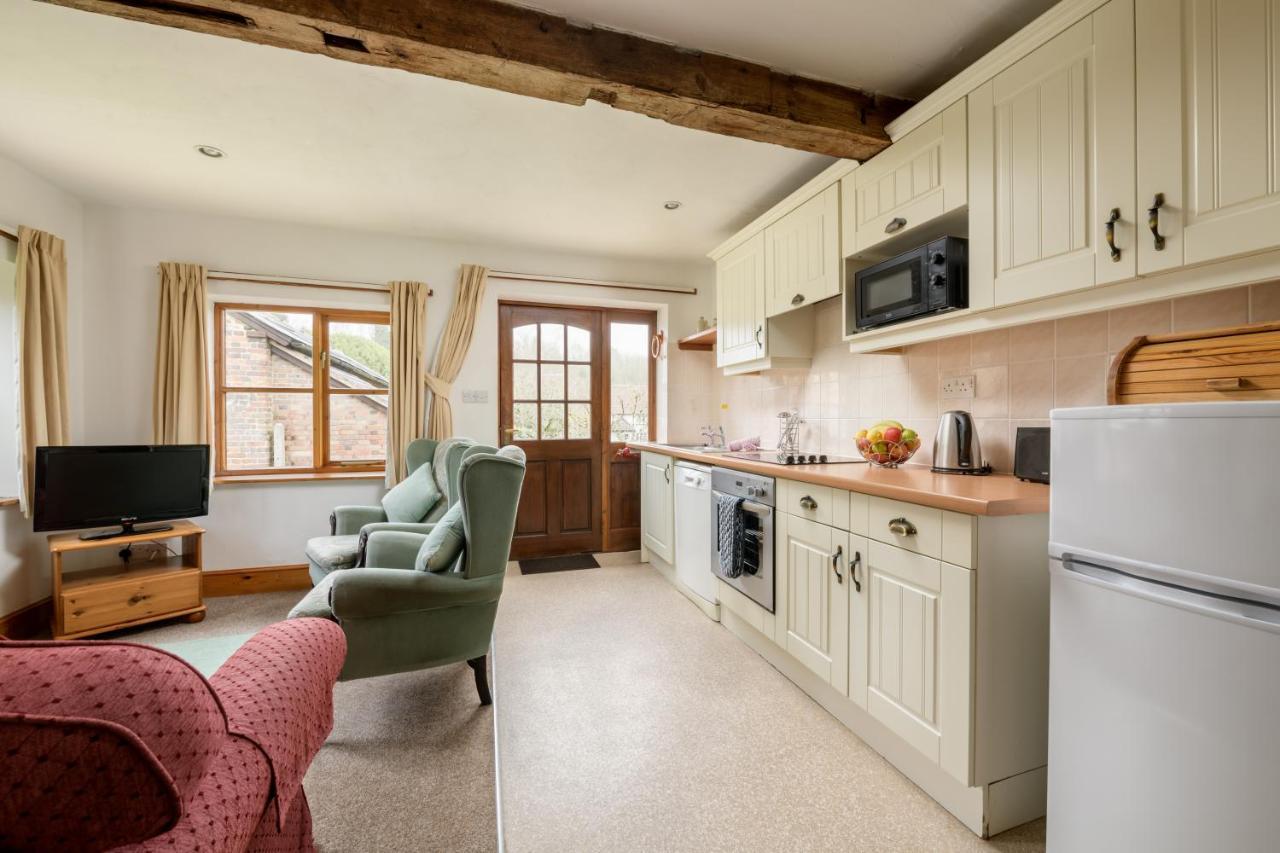 Luccombe Farm Holiday Cottages Milton Abbas Exterior photo