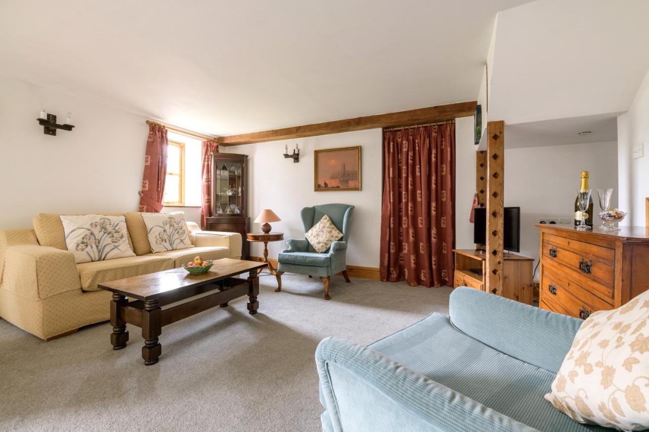 Luccombe Farm Holiday Cottages Milton Abbas Exterior photo