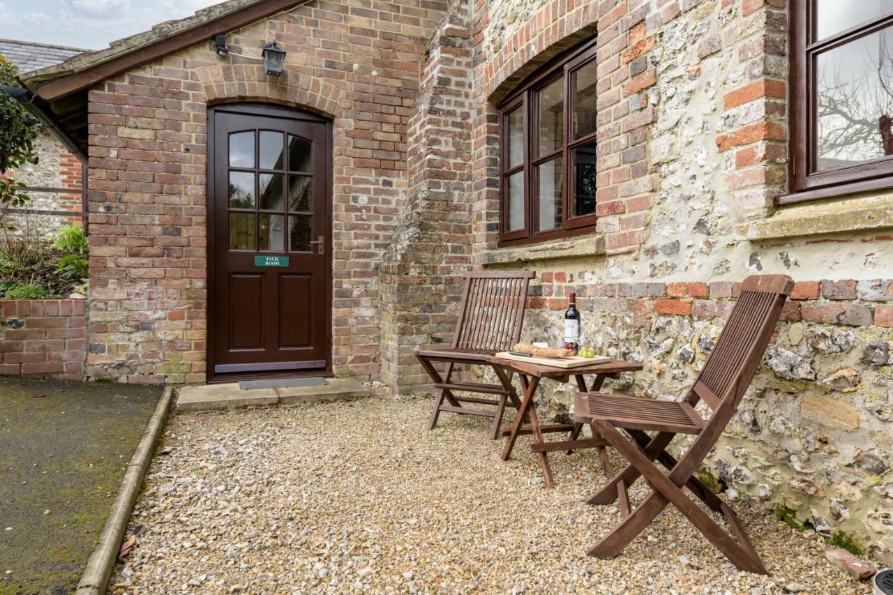 Luccombe Farm Holiday Cottages Milton Abbas Exterior photo